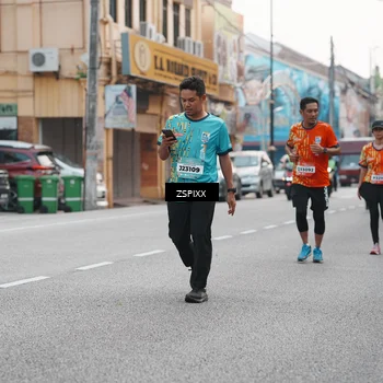 Runner Photo 5877936