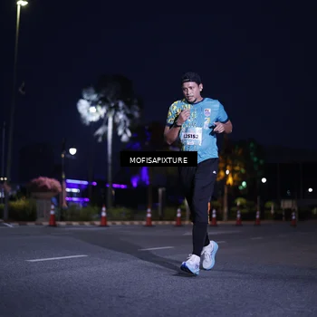 Runner Photo 5877993