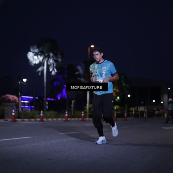 Runner Photo 5877997