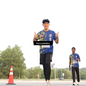 Runner Photo 5878004
