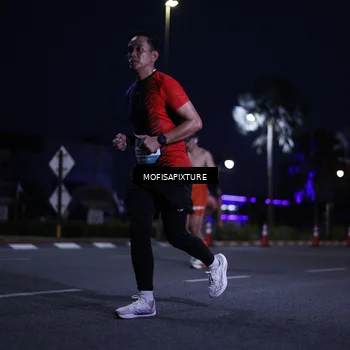 Runner Photo 5878043