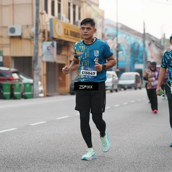 Runner Photo 5878125