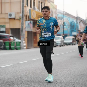 Runner Photo 5878135