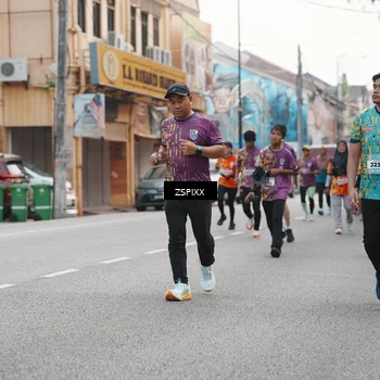 Runner Photo 5878173