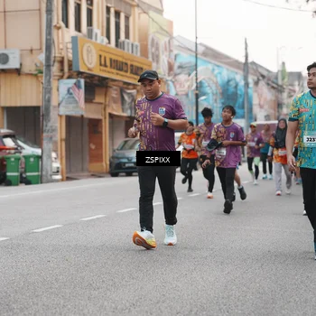Runner Photo 5878175