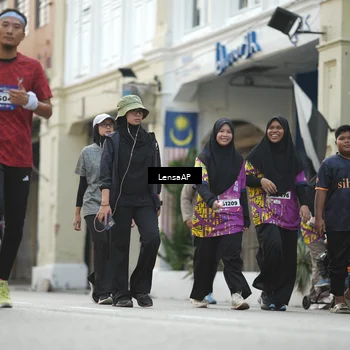 Runner Photo 5878220