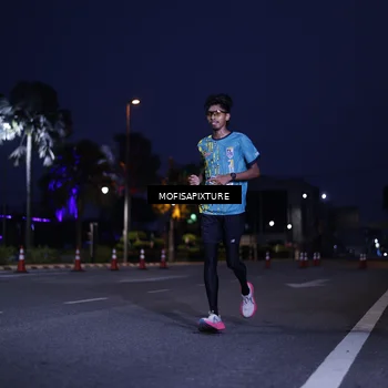 Runner Photo 5878263