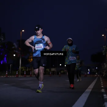 Runner Photo 5878297
