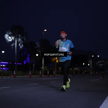 Runner Photo 5878314