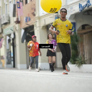 Runner Photo 5878315