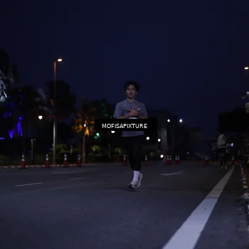Runner Photo 5878334