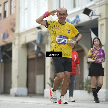Runner Photo 5878336