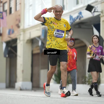 Runner Photo 5878337