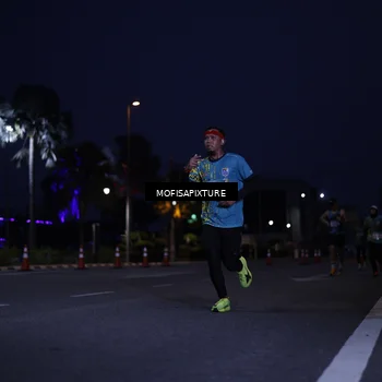 Runner Photo 5878340