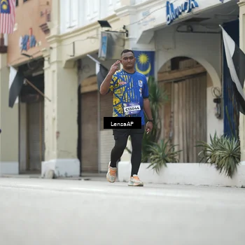 Runner Photo 5878350