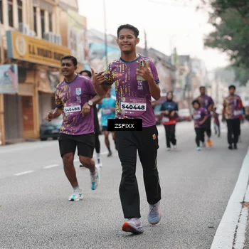 Runner Photo 5878353