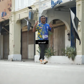 Runner Photo 5878359