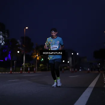 Runner Photo 5878365