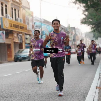 Runner Photo 5878369