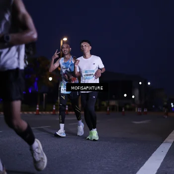 Runner Photo 5878370