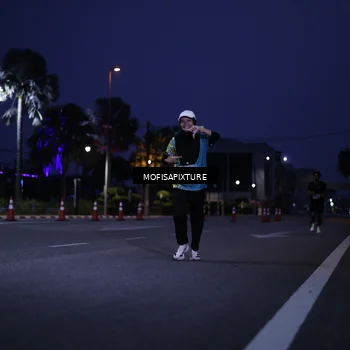 Runner Photo 5878459