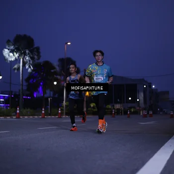 Runner Photo 5878606