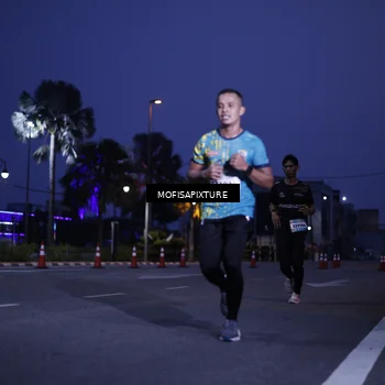 Runner Photo 5878633