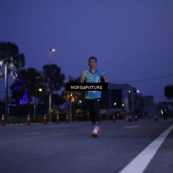 Runner Photo 5878743