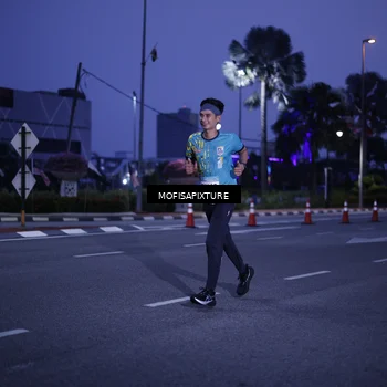 Runner Photo 5878774
