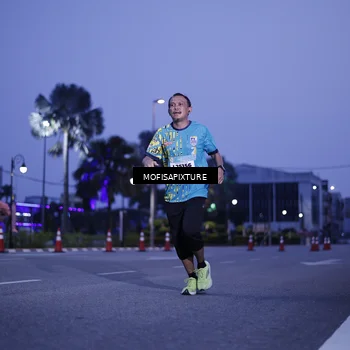 Runner Photo 5878834