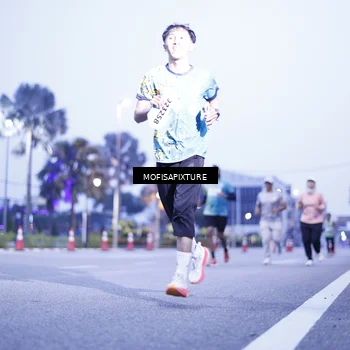 Runner Photo 5878864