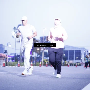 Runner Photo 5878873