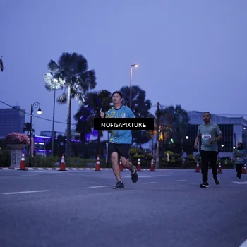 Runner Photo 5878886