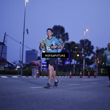 Runner Photo 5878895