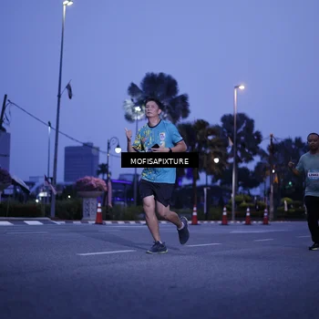 Runner Photo 5878897