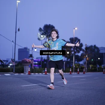Runner Photo 5878905