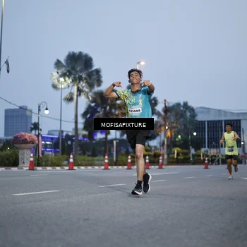 Runner Photo 5878944