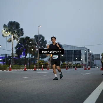 Runner Photo 5878965