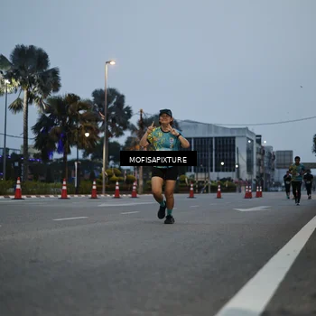 Runner Photo 5879004
