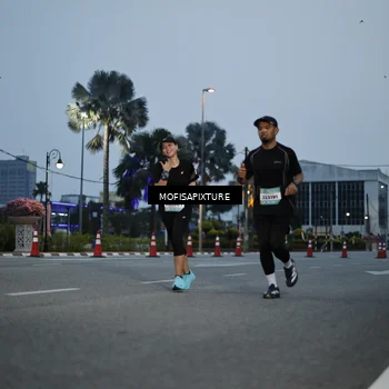 Runner Photo 5879012