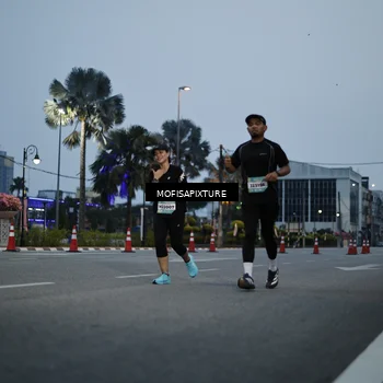 Runner Photo 5879015