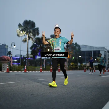 Runner Photo 5879034