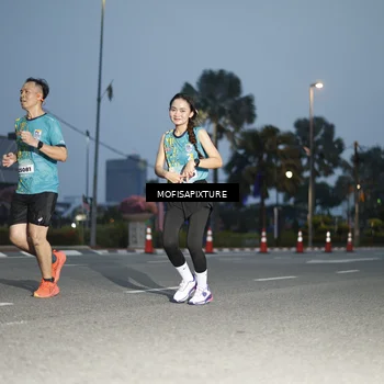 Runner Photo 5879043