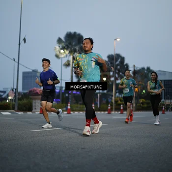 Runner Photo 5879048