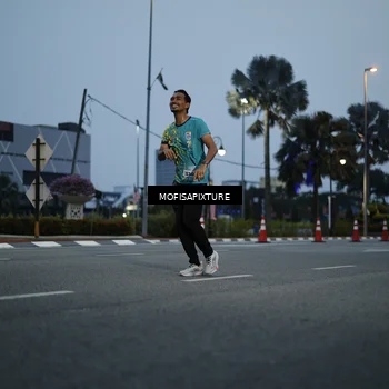 Runner Photo 5879063