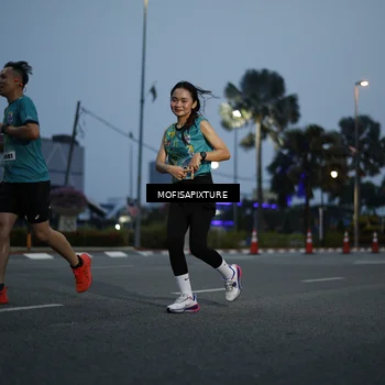 Runner Photo 5879075