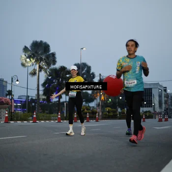 Runner Photo 5879081