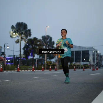Runner Photo 5879103