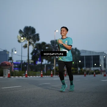 Runner Photo 5879110