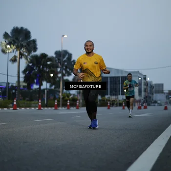Runner Photo 5879112